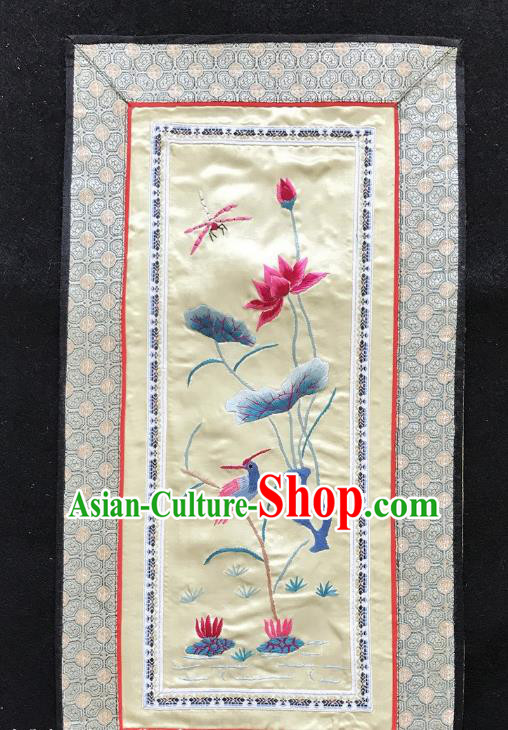 Chinese National Embroidered Lotus Paintings Traditional Handmade Embroidery Decorative Light Yellow Silk Picture Craft
