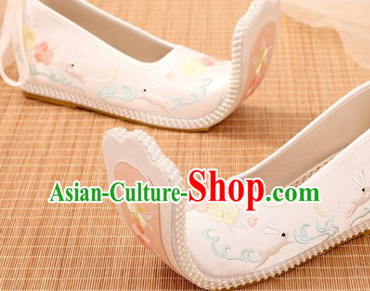 Chinese Ancient Princess Beige Satin Embroidered Shoes Court Women Shoes Handmade Palace Lady Shoes Embroidery Rabbit Shoes