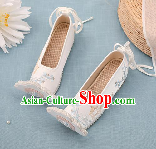 Chinese Ancient Court Women Beige Embroidered Shoes Princess Satin Shoes Handmade Palace Lady Shoes Embroidery Bamboo Bridge Shoes