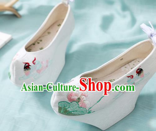 Chinese Qing Dynasty Saucers Shoes Ancient Princess Embroidery Mandarin Duck Lotus Shoes Traditional Court Lady Shoes Embroidered Shoes Handmade Satin Shoes