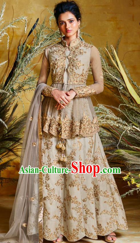 Asian India National Bollywood Punjab Costumes Asia Indian Traditional Dance Embroidered Light Grey Crepe Blouse and Skirt Sari Full Set