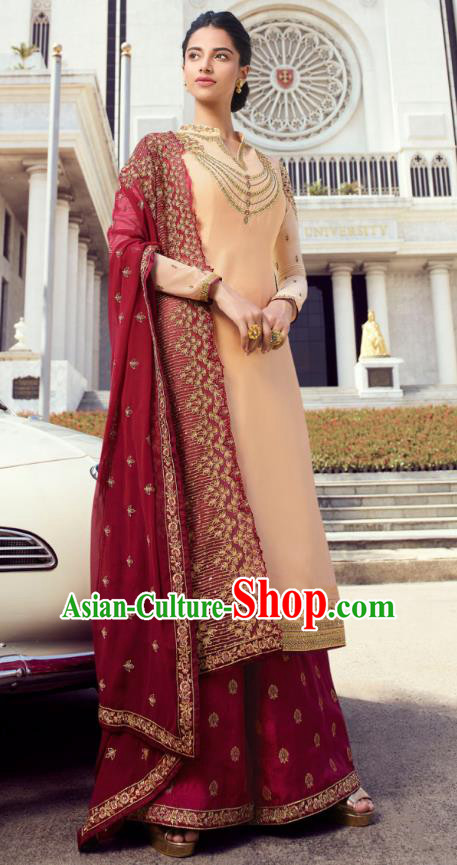 Asian India Traditional Informal Costumes Asia Indian National Punjab Suits Orange Satin Blouse Shawl and Maroon Loose Pants for Rich Woman