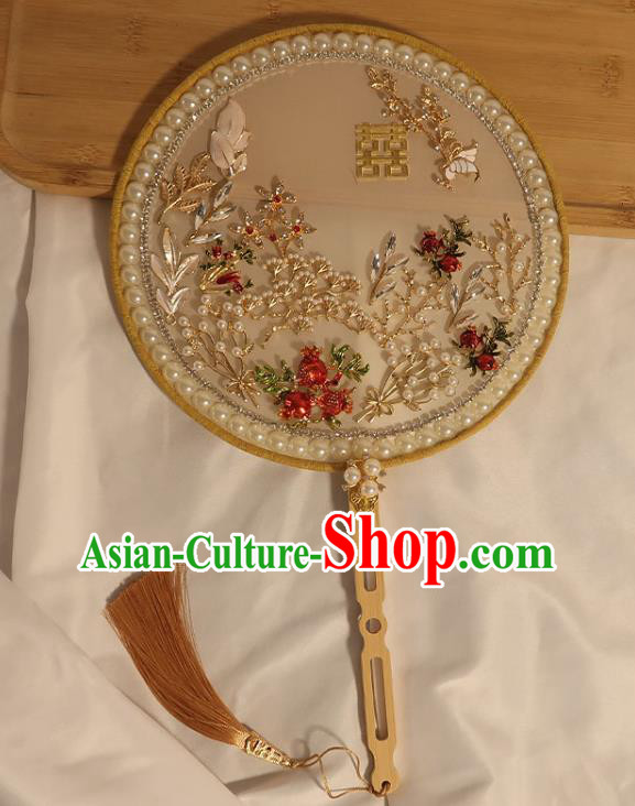 China Traditional Wedding White Silk Circular Fan Classical Dance Pomegranate Fan Handmade Bride Pearls Palace Fan