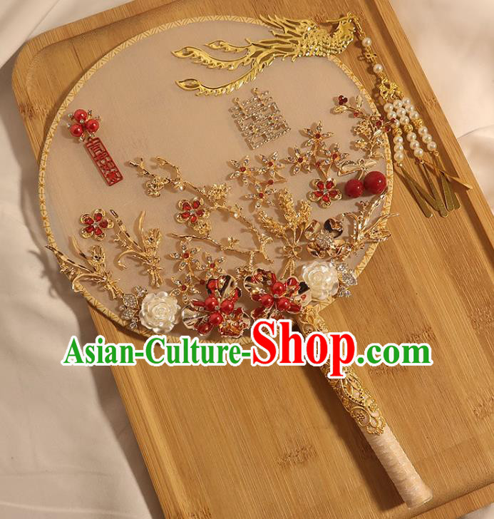 China Traditional Wedding Red Cherry Circular Fan Classical Dance Silk Fan Handmade Bride Shell Rose Palace Fan
