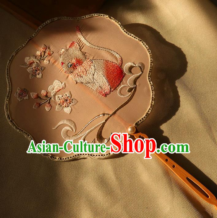 China Traditional Ancient Princess Embroidered Cat Circular Fan Handmade Hanfu Fan Bride Palace Fan