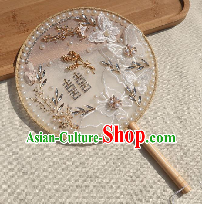 China Classical Dance Silk Fan Handmade Bride Lace Butterfly Palace Fan Traditional Wedding Pearls Fan