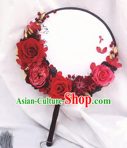 China Traditional Wedding Red Roses Fan Handmade Bride Palace Fan Classical Dance Circular Fan