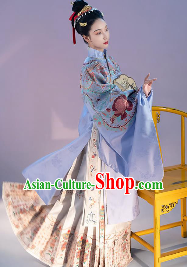 China Traditional Ming Dynasty Noble Countess Historical Clothing Ancient Imperial Consort Costumes for Woman