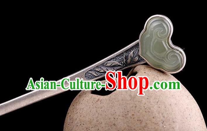China Classical Silver Carving Hair Stick Traditional Hair Accessories Handmade Jade Cloud Hairpin