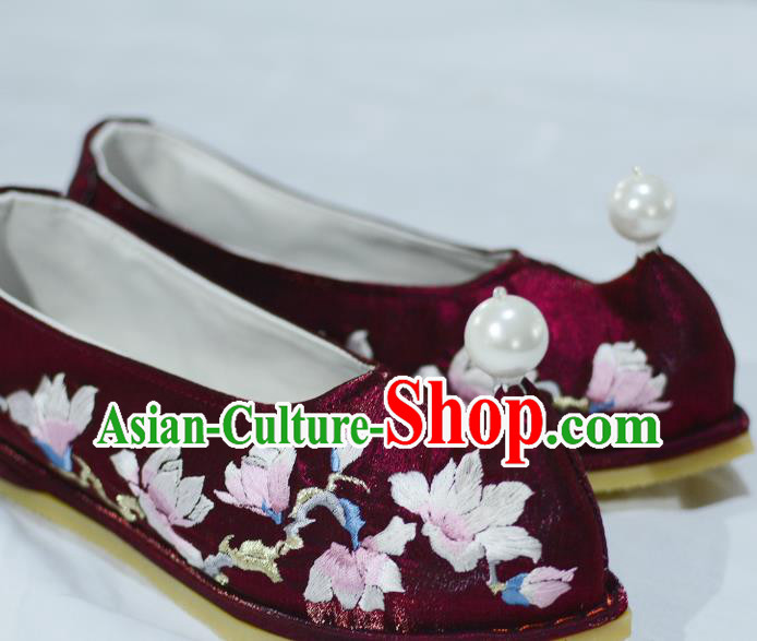 Handmade Chinese Traditional Wedding Hanfu Shoes Embroidered Mangnolia Shoes Ancient Wine Red Satin Shoes