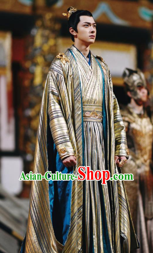 China Traditional Monarch Clothing Ancient King Golden Garments Romance Drama The Blessed Girl Yuan Yi Costumes and Hair Accessories