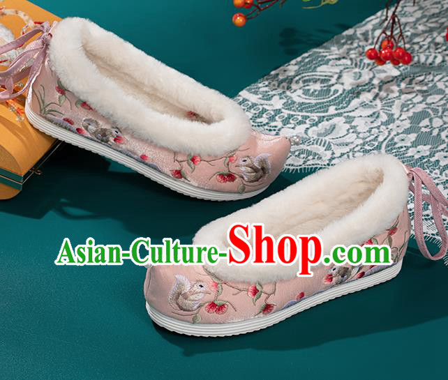 China Embroidered Squirrel Shoes Pink Cloth Shoes National Winter Shoes Traditional Hanfu Princess Shoes