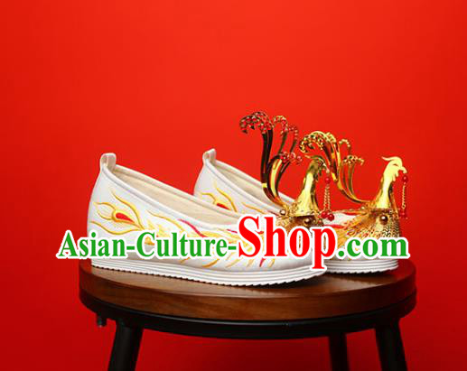 China Handmade Bride White Satin Shoes Golden Phoenix Shoes Traditional Wedding Shoes