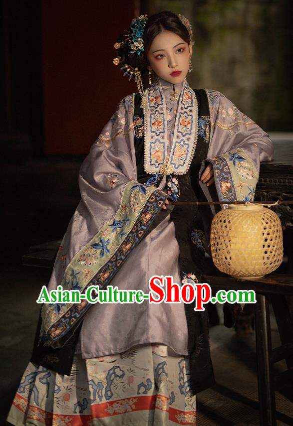 China Traditional Ming Dynasty Nobility Mistress Historical Clothing Ancient Court Beauty Embroidered Hanfu Costumes