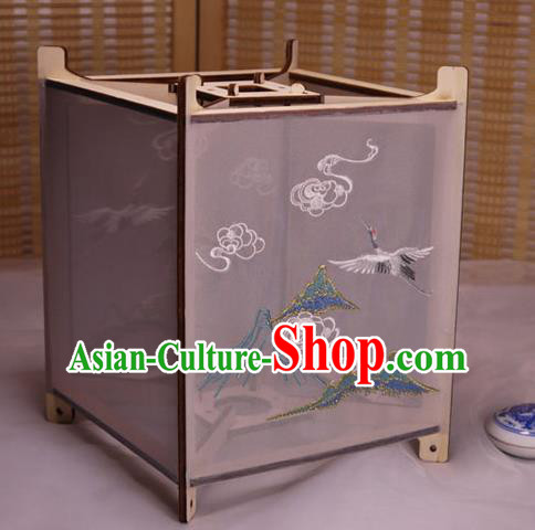 China Traditional New Year Lantern Handmade Embroidered Crane Desk Lamp Classical Palace Lantern