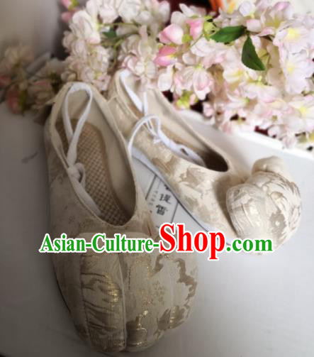 China Traditional Song Dynasty Beige Satin Shoes Handmade Women Shoes Ancient Princess Hanfu Shoes