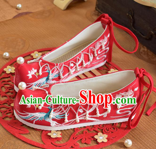 China Women Xiu He Embroidered Shoes National Shoes Traditional Wedding Red Cloth Shoes