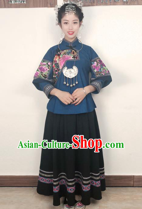 Chinese Hmong Nationality Folk Dance Dress Minority Stage Show Clothing Miao Ethnic Woman Costume and Hair Accessories