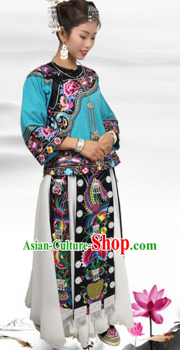 Chinese Miao Ethnic Woman Costume Hmong Nationality Folk Dance Dress Minority Stage Show Clothing and Headpieces