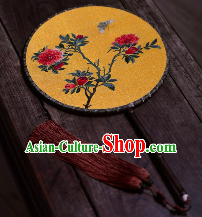 China Handmade Pomegranate Blossom Pattern Palace Fan Ancient Princess Court Circular Fan Traditional Golden Silk Fan