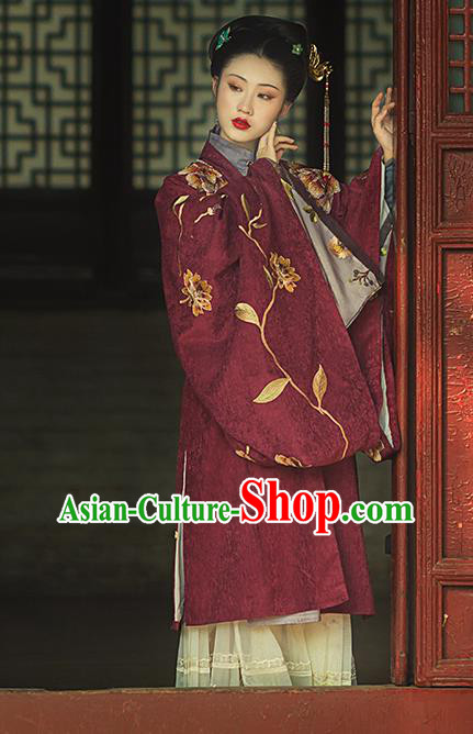Traditional China Ming Dynasty Court Woman Historical Costumes Ancient Imperial Empress Hanfu Dress Clothing