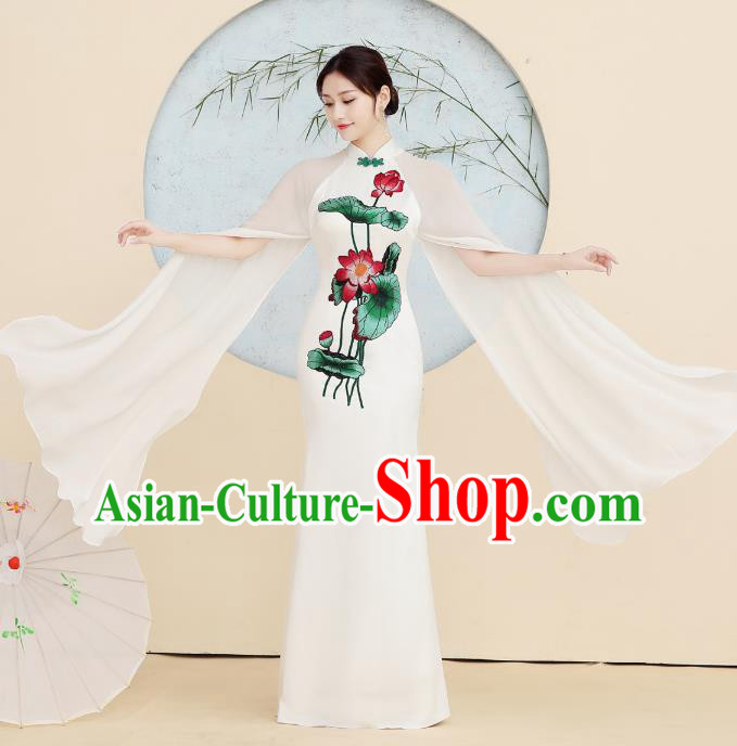China Catwalks Embroidery Lotus Qipao Dress Stage Performance White Chiffon Cheongsam Woman Solo Chorus Clothing