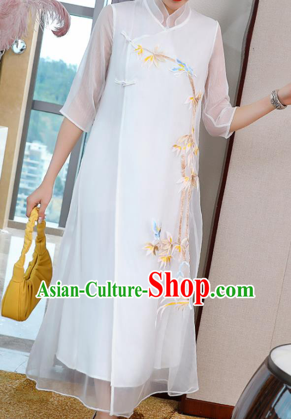 China Traditional Young Woman Tang Suit Qipao Dress Classical Embroidered Bamboo White Organdy Cheongsam Costume