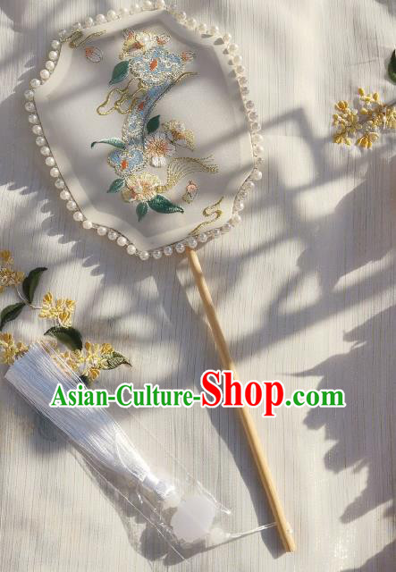China Classical White Silk Fan Traditional Hanfu Fan Handmade Embroidered Ruyi Palace Fan