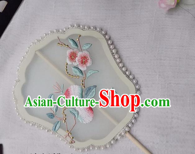 China Classical Hanfu Pearls Fan Traditional White Silk Fan Handmade Embroidered Peach Flowers Palace Fan