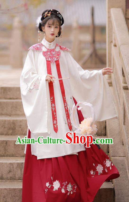 China Ancient Young Lady Hanfu Dress Clothing Traditional Ming Dynasty Costumes for Women