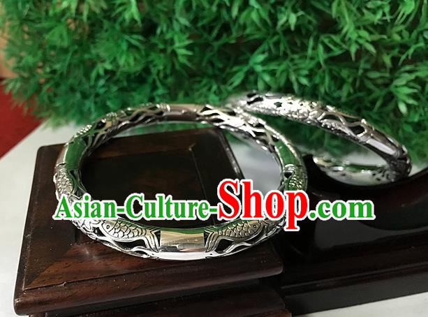 Handmade China National Wedding Bracelet Accessories Ethnic Carving Fish Silver Bangle