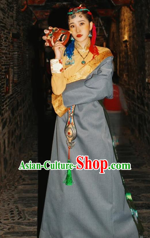 China Zang Nationality Woman Grey Robe Clothing Traditional Xizang Tibetan Minority Folk Dance Costume