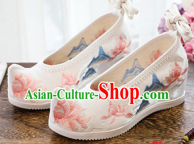 China National Woman Shoes Traditional Embroidered Flowers Wedges Shoes Handmade White Cloth Shoes