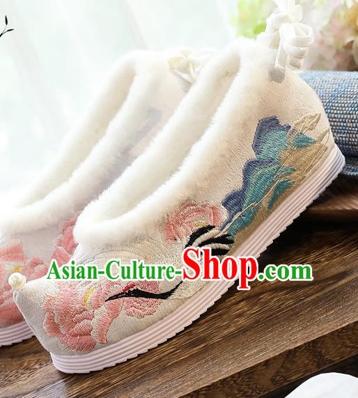China National Woman Hanfu Shoes Traditional Embroidered Cloud Crane Shoes Handmade Winter White Cloth Shoes