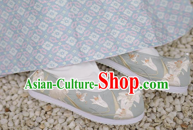 Chinese Traditional Hanfu Shoes Embroidered Rabbit Flowers Shoes Handmade Light Green Cloth Shoes