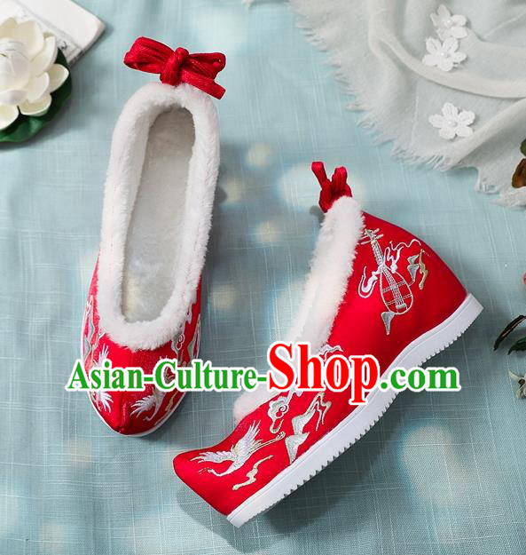 Chinese Embroidered Red Cloth Shoes Classical Dance Wedge Heel Shoes National Winter Wedding Shoes
