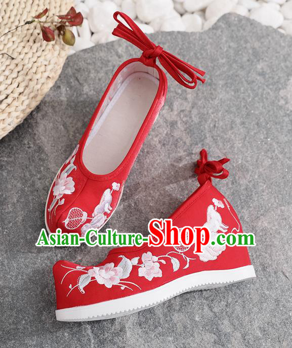 Chinese Embroidered Flowers Shoes National Woman Shoes Traditional Red Satin Wedge Heel Shoes