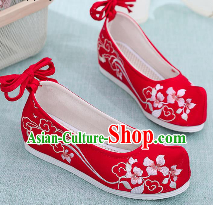 China Wedding Bride Embroidered Fragrans Shoes Ancient Hanfu Shoes Traditional Ming Dynasty Red Cloth Shoes