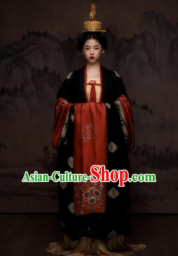 China Ancient Royal Princess Garment Costumes Traditional Five Dynasties Court Woman Historical Dress Clothing and Handmade Headpieces