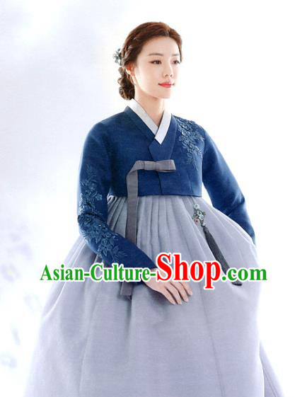 Korean Traditional Garments Fashion Asian Korea Hanbok Clothing Mother Navy Blouse and Blue Dress