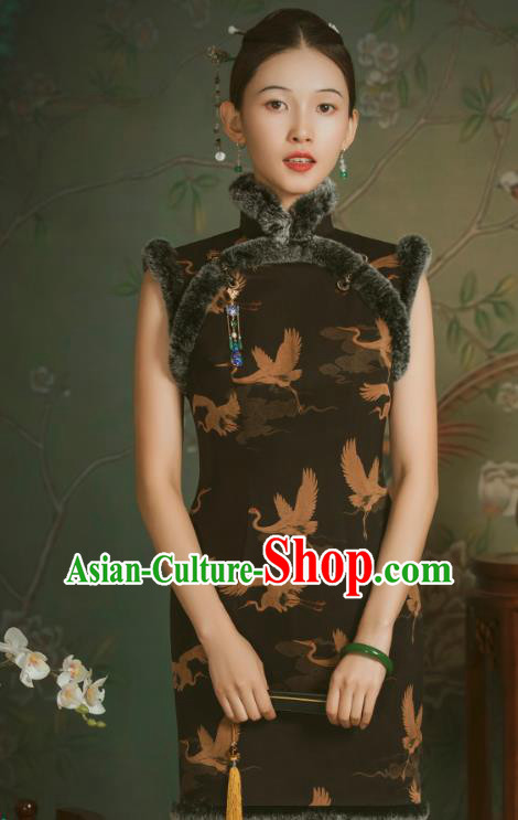 China Classical Crane Pattern Brown Sleeveless Cheongsam Traditional Minguo Gambiered Guangdong Gauze Qipao Dress