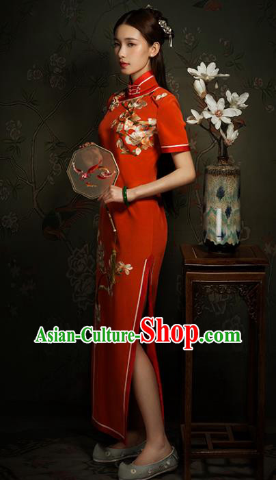 China Classical Cheongsam Traditional Minguo Young Lady Embroidered Mangnolia Red Silk Qipao Dress