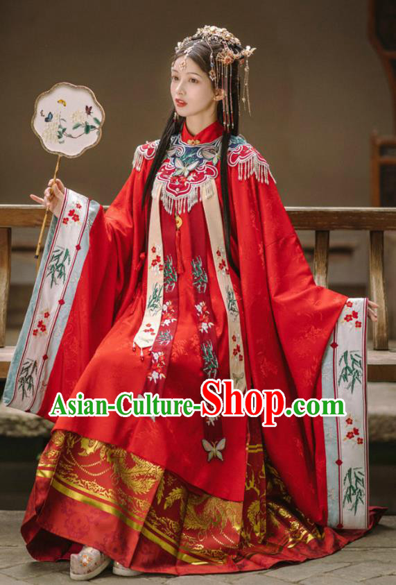 China Ancient Noble Lady Red Hanfu Dress Traditional Wedding Garments Ming Dynasty Royal Princess Embroidered Historical Clothing