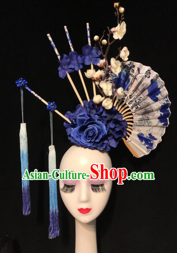 China Qipao Catwalks Deluxe Headdress Handmade Bride Fashion Headwear Stage Show Fan Hair Crown Court Blue Flower Hair Clasp