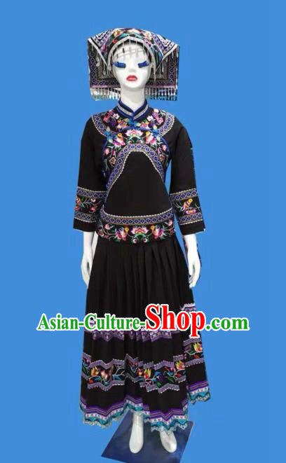 Chinese Buyei Nationality Folk Dance Clothing Puyi Minority Female Black Dress Uniforms Guizhou Bouyei Ethnic Woman Garment Costumes and Headdress