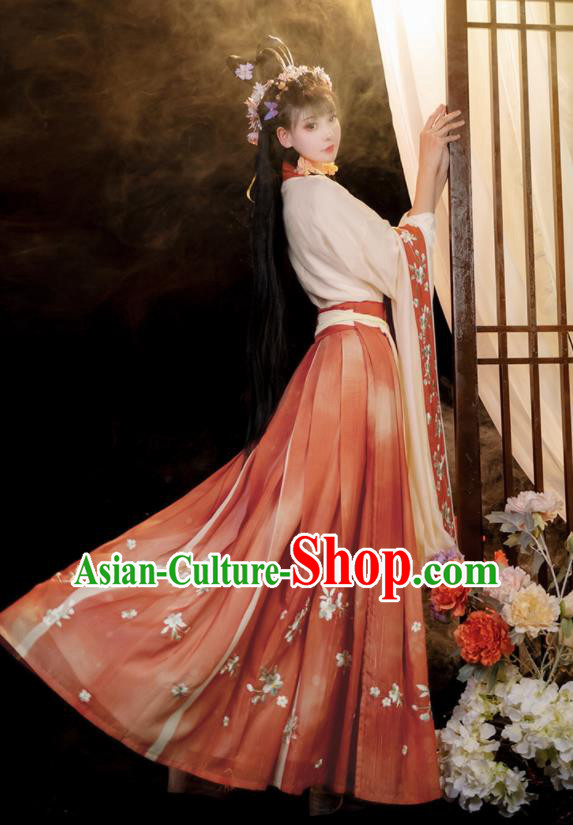 China Ancient Royal Princess Dress Traditional Hanfu Garments Jin Dynasty Noble Infanta Historical Clothing