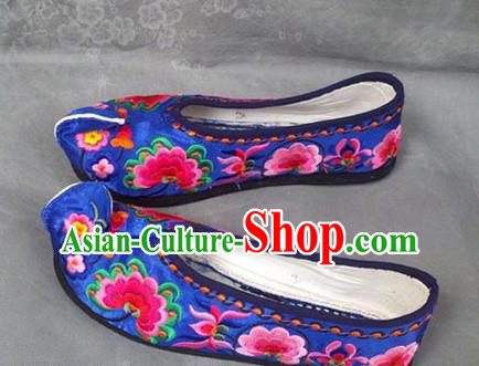 Handmade China Yunnan Embroidered Shoes Wedding Bride Hanfu Shoes Ethnic Dance Shoes National Woman Royalblue Satin Shoes
