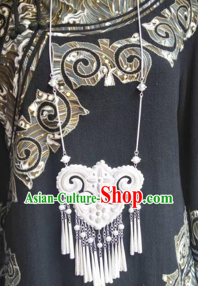 Chinese Yi Minority Silver Necklace Jewelry Liangshan Ethnic Folk Dance Necklet Handmade Yi Nationality Festival Accessories
