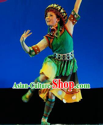 Chinese Qiang Nationality Folk Dance Clothing Ethnic Female Solo Dance Green Dress Uniforms Xiangxi Minority Performance Garment Costumes