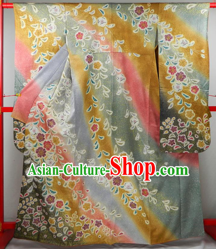 Japanese Court Empress Garment Costume Classical Primrose Pattern Yellow Yukata Dress Traditional Furisode Kimono Clothing